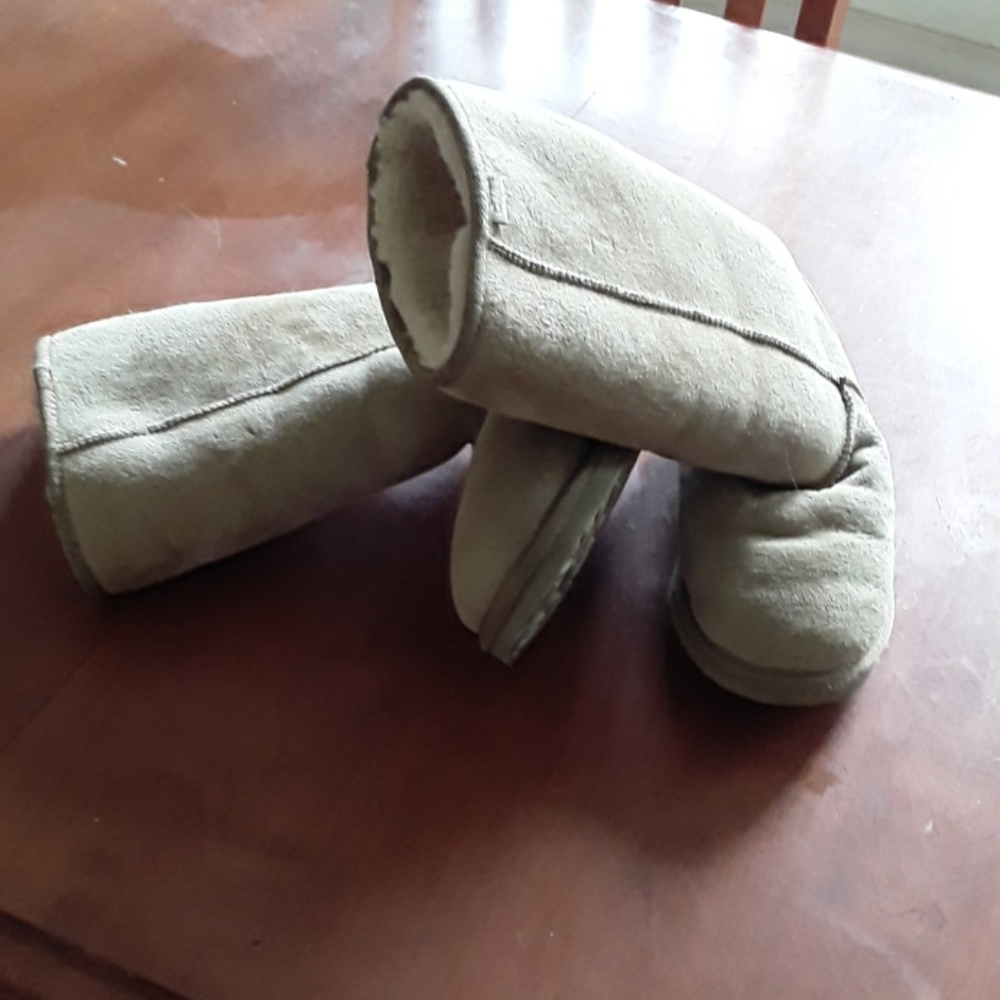 Eskimo boots.